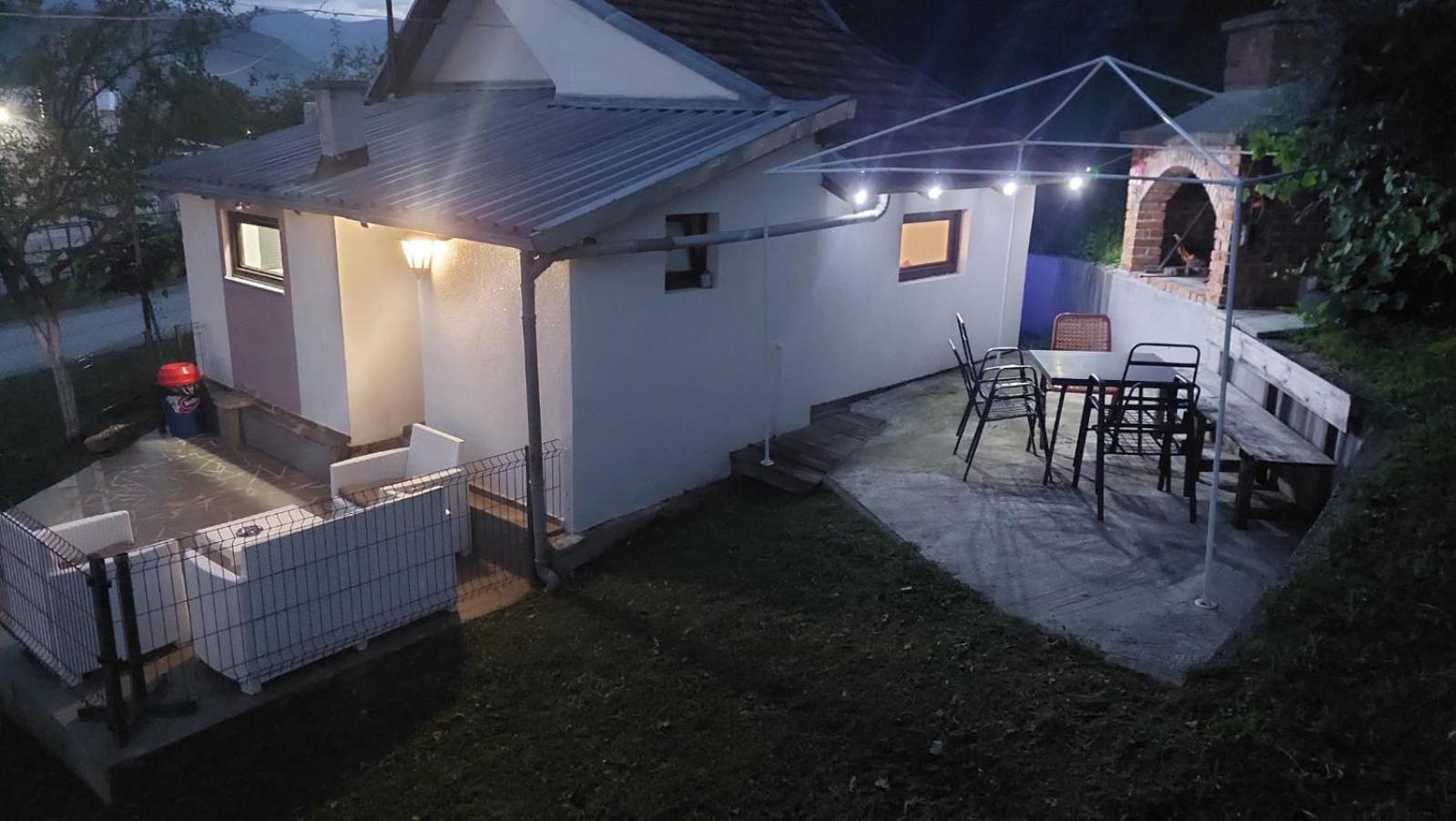 Apartman Alina&Alan บีฮัช ภายนอก รูปภาพ